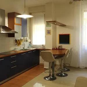 carbonara-apartment.emilia-romagnahotels.net/