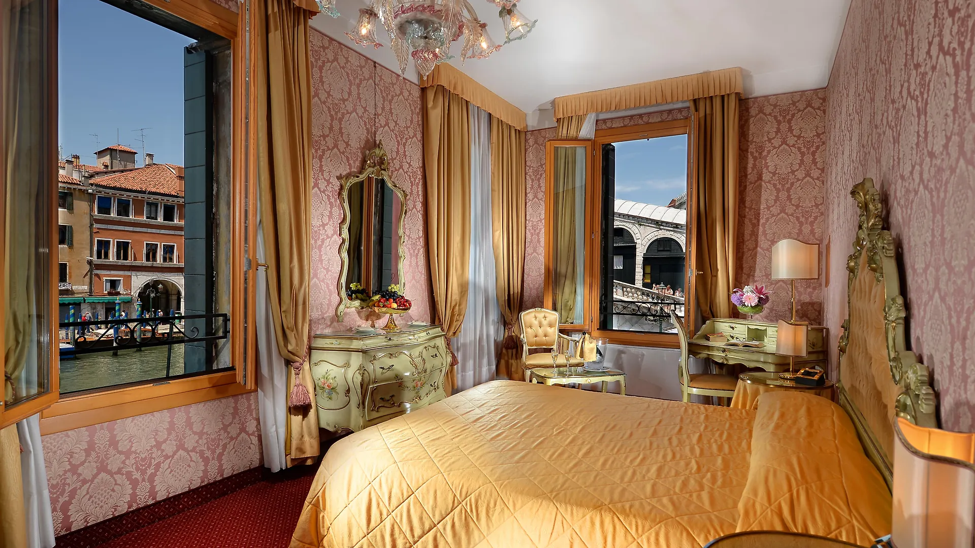 Hotel Rialto Венеция