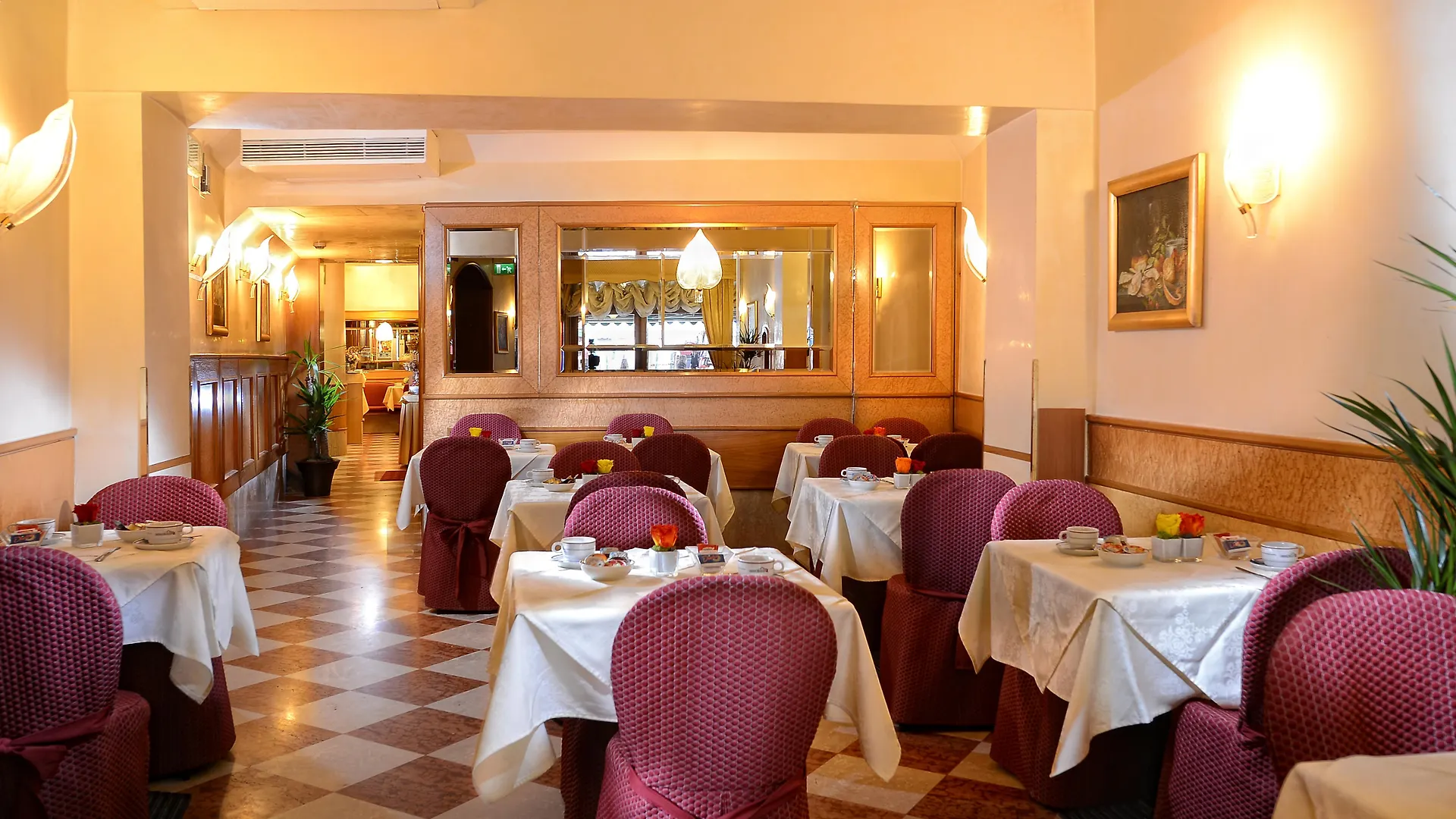 Hotel Rialto Венеция Италия